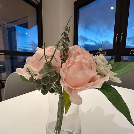2 Bed Penthouse Style Apartment London Eksteriør bilde